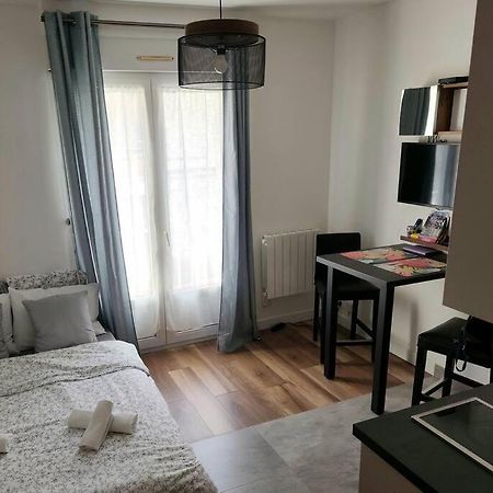 Petit Studio En Plein Centre-Ville De Vendôme Exteriör bild