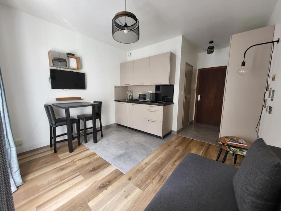 Petit Studio En Plein Centre-Ville De Vendôme Exteriör bild