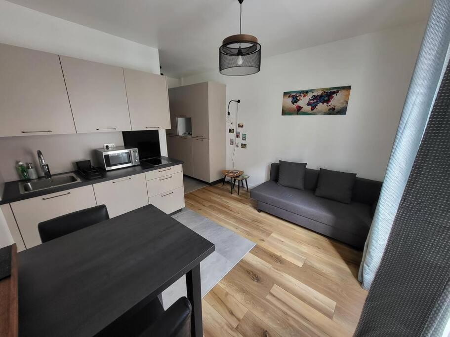 Petit Studio En Plein Centre-Ville De Vendôme Exteriör bild